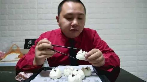 小南吃长门萝卜视频，美食VLOG大赏，网友疯狂点赞