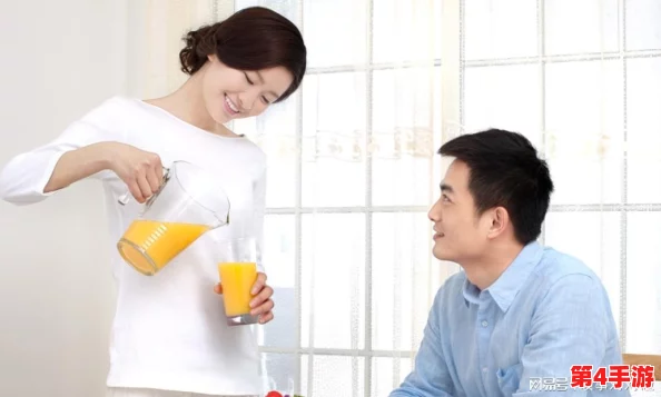 寂寞人妻友田真希被中出，网友热议：她的表现真让人心动，充满诱惑与挑战！