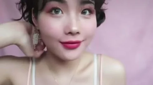 粉嫩虎白女p虎白女蜜桃：揭秘这两种不同风格的美丽共存之道