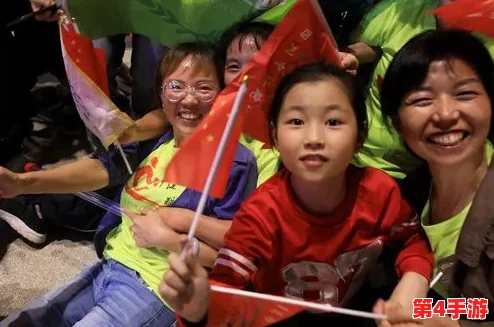 在家庭团聚的温馨氛围中，王芳与高飞携手共度美好时光，大团圆结3王芳高飞，展现了亲情与爱情的完美结合