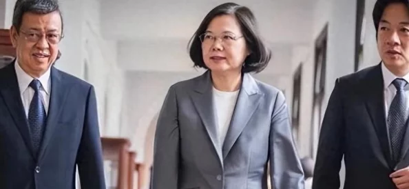 2024年度精选：万世镜尊享礼包兑换码全搜罗，独家推荐激活福利大放送