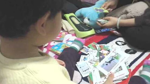 男女打扑克剧烈运动的背后故事与趣味互动解析