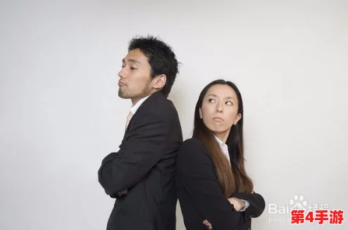 跟最讨厌前任部长出差，体验机关内部的权力游戏与职场人际关系的微妙博弈