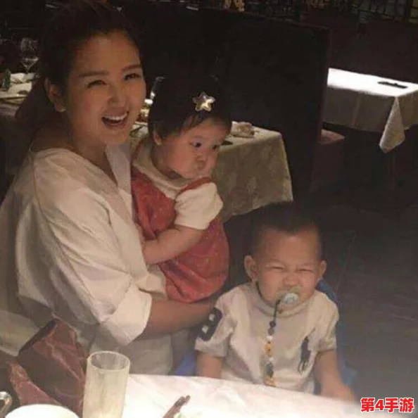 父母儿女大联欢吕红刘海，和谐共处其乐融融，家庭幸福美满如意