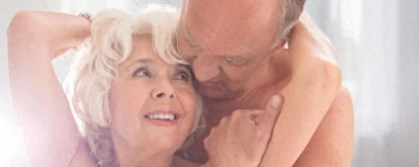 老太奶性战HD：新研究揭示老年人性生活的积极影响与心理健康之间的密切关系