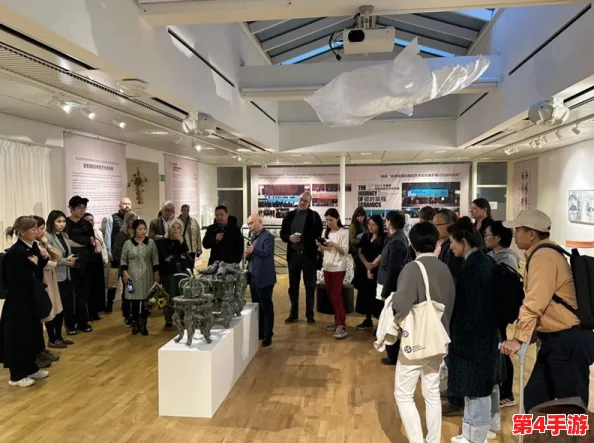 张津渝在国际艺术展上获奖，展示了中国传统文化的独特魅力与现代创新结合的作品