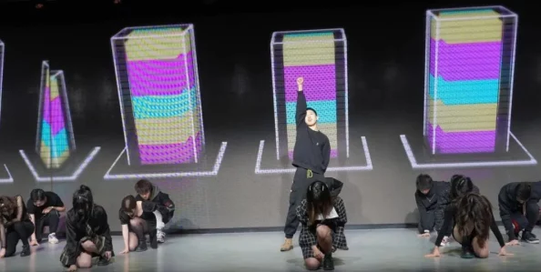 女性生殖特技表演KTV：展现女性力量与自信，传递积极向上的生活态度！