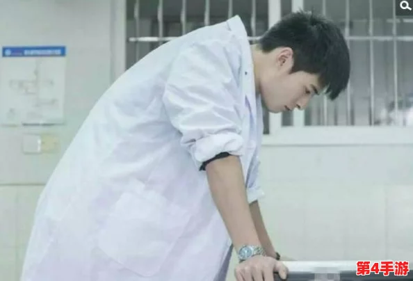 男生捡到女同桌跳蛋的开关,引发校园热议,网友纷纷讨论隐私与尴尬的界限问题 男生捡到女同桌跳蛋的开关,引发校园热议,网友纷纷讨论隐私与尴尬的界限问题