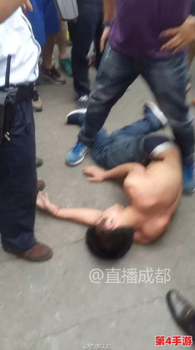 脱了内裤趴着光屁股打，男子因醉酒行为被警方拘留引发热议