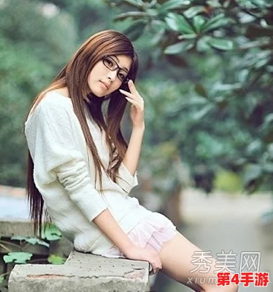 性12娇小摘花HD：在这个作品中，展现了青春与纯真的交织，让人感受到一种独特的美好与温暖