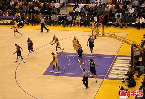 NBA篮球精英战术精研：掌握进攻如闪电，防守瞬息万变的关键策略指南